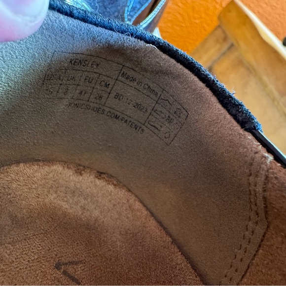 Vionic Women's Kensley Loafer Leather, Black,‎ Size 10 - Picture 16 of 16